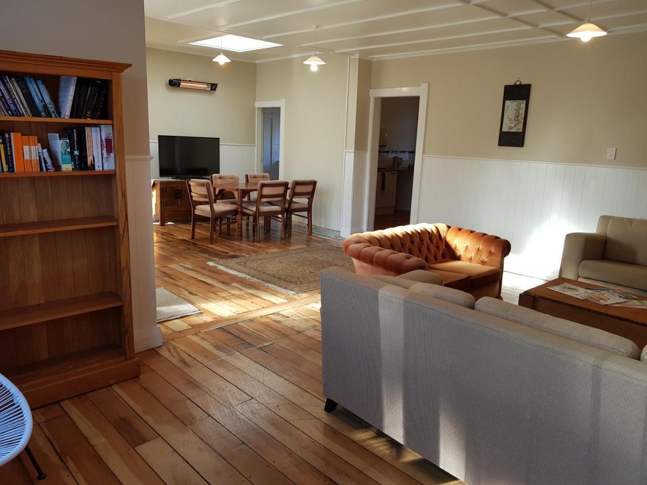 Taylors Lodge Turangi Bagian luar foto